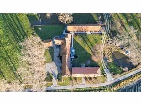 ferme authentiquement rénovée à varsenare - une propriété r