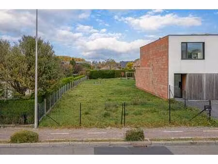 terrain à bâtir pour une construction mitoyenne