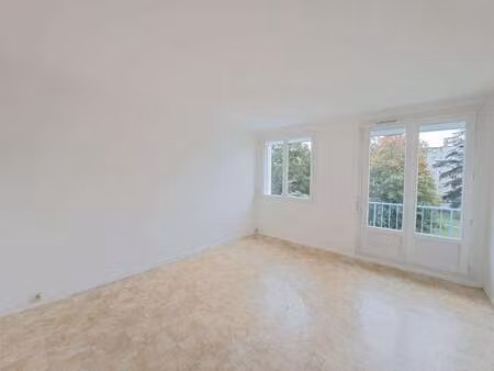 location appartement 3 pièces à saint-herblain (44800) : à louer 3 pièces / 60m² saint-her