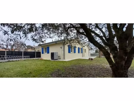 location maison 4 pièces à blanquefort (33290)  1 237 €