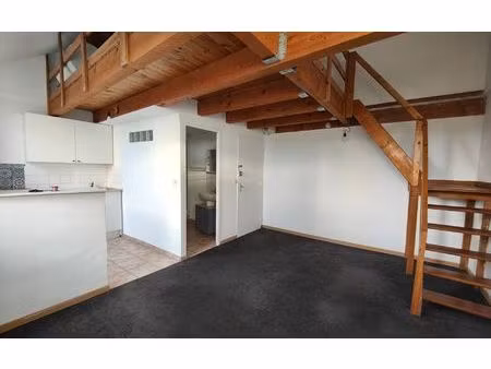 location appartement  22.65 m² t-1 à toulon  506 €