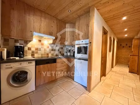 appartement 2 chambres à vendre au centre de la station des gets