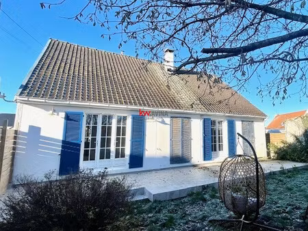 pavillon individuel d'environ 153 m2  3 chambres  bureau  garage  chalet  terrasse  jardin