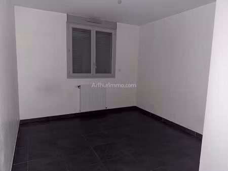 location appartement 2 pièces 44 m2 à antibes