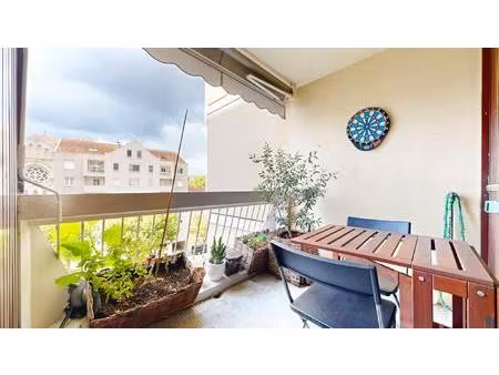 appartement t4 de 84m² avec balcon et garage - rue nazareth  ly