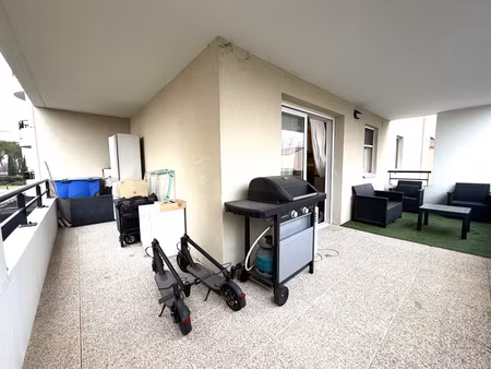 appartement t3 55 m2 + terrasse 20 m2 miramas