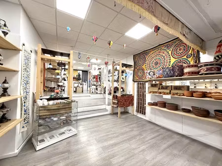 location locaux professionnels 60 m² à moulins (03000)  670 €