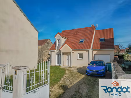 maison 6 pieces / 4 chambres / 113m2 environ / 564m2 de terr