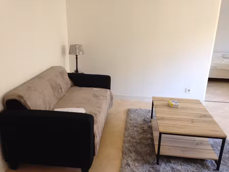 type 1 bis meuble avec pk proche centre ville