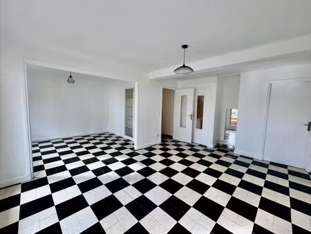 appartement f3 bis avec garage et balcon