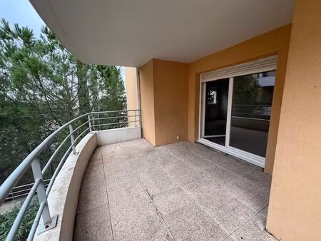 appartement t4 de 87.22 m2 à beziers