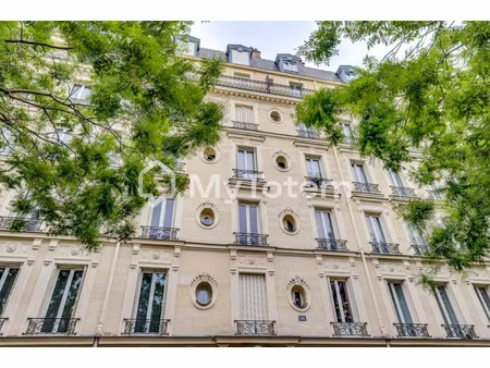 quartier pereire - tres beau 2 pieces en étage élevé  vue dé