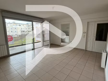 a louer - t3 securise - reims pommery