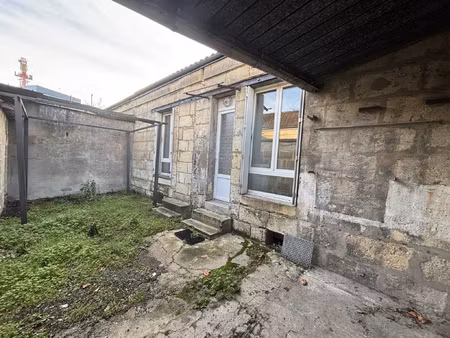 bordeaux brazza : échoppe de 66 m2 avec extérieur