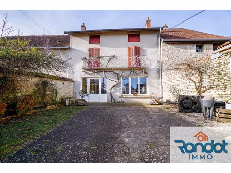 maison 7 pieces/5 chambres/216 m2 environ