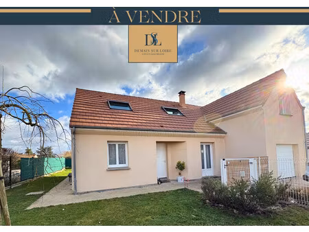 maison t5 de 130 m² avec jardin et garage