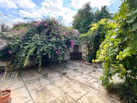 villa avec jardin patio et garage