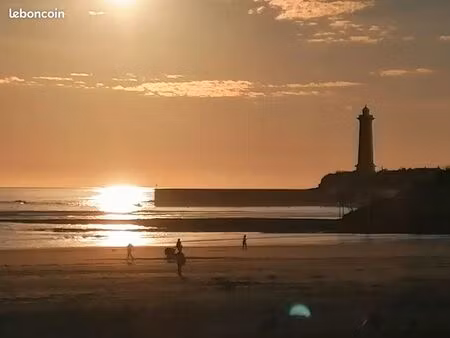 logement meublé avec balcon vue sur mer dans résidence privée