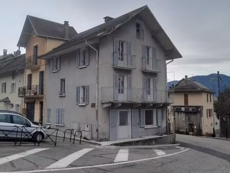 t2 a louer a st pierre d'albigny