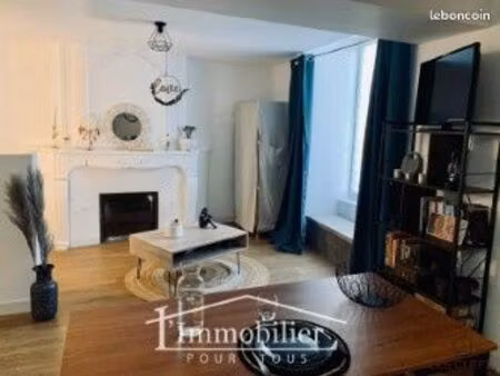 studio 1 pièce 31 m²