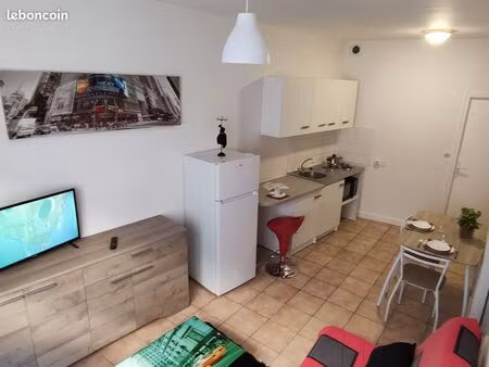 t1 bis meublé rénové – centre-ville – internet fibre incluse