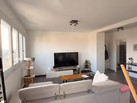 t2 de 56 m2 sur villeneuve d'ascq sart babylone