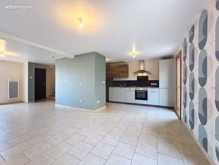 location maison 86m2 pont ste marie