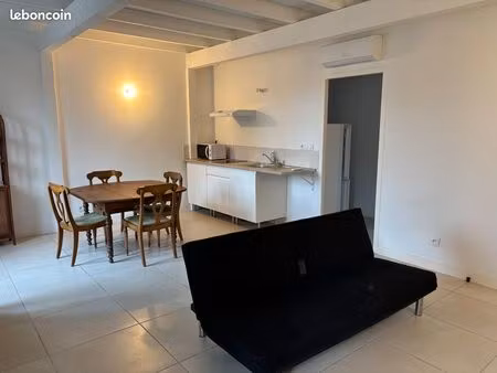 studio meublé grand mezzanine