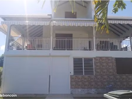 location bas de villa capesterre belle eau