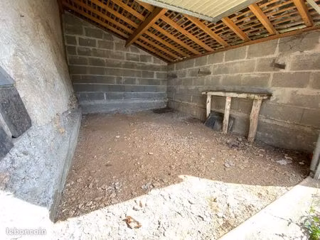 garage à louer - esvres centre