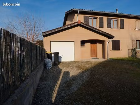 villa 4 pièces 90 m²