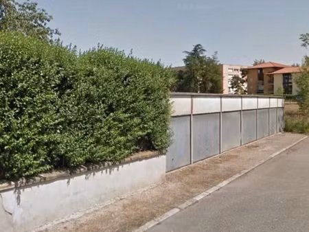 parking/box le coteau