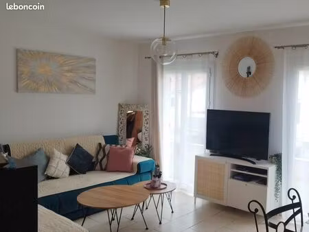 belle opportunité  une maison avec 2 chambres + son studio