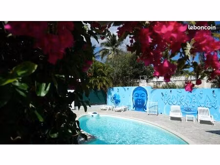 a 150m de la plage et du spot de surf du helleux t3 duplex