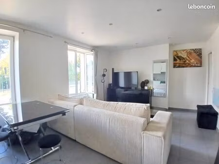 magnifique appartement meublé avec jardin privatif -
