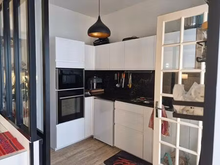 appartement t3 entierement renove