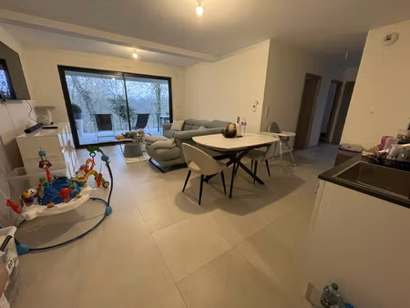 magnifique t4 en rez-de-chaussée dans résidence de standing