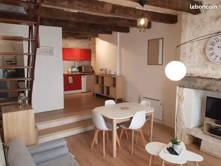 maison de village meublée et cosy  au cœur de monflanquin