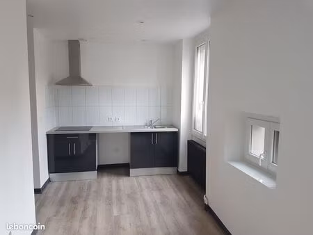 f3/t3 de 63m² - quartier st-just - centre-ville