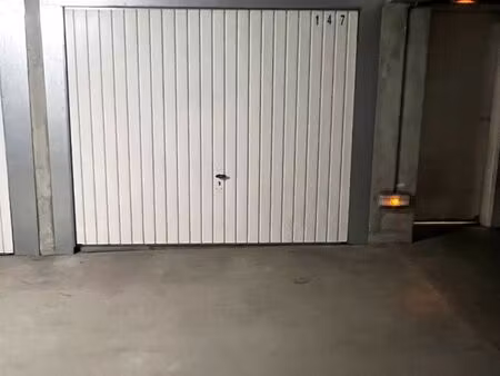 loue box sécurisé rezé proche pont rousseau