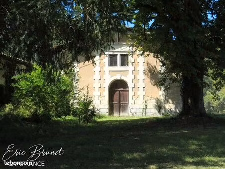 local de stockage cave cuvier 230 m²