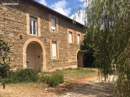 studio dans résidence calme