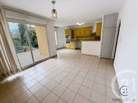 appartement t2 à louer - 2 pièces - 46 m2 - les angles - 30 - languedoc-roussillon
