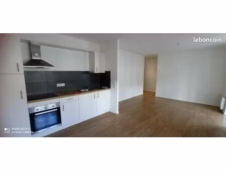 f3 ave terrasse - proche centre ville