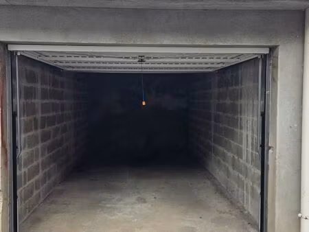 garage sécurisé à louer