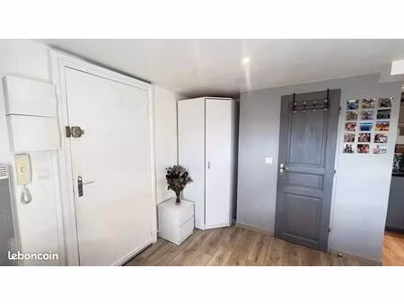 studio 1 pièce 18 m²