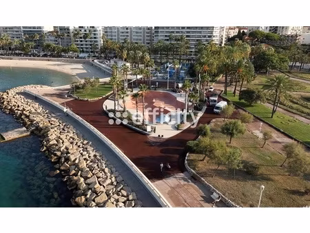 appartement 1 pièce - 4 m²