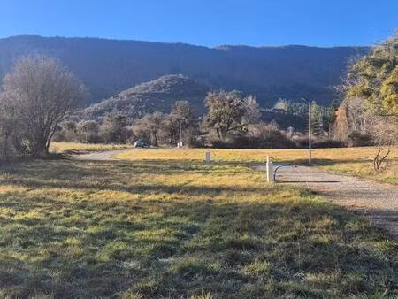 terrain constructible viabilisé à vendre