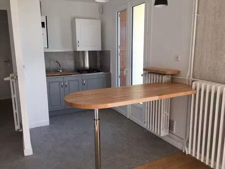 location appartement 2 pièces à angers (49000) : à louer 2 pièces / 37m² angers