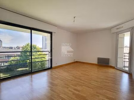 location appartement 2 pièces à laval (53000) : à louer 2 pièces / 51m² laval